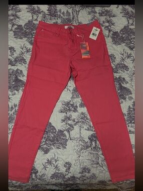 Kaley Jase Boutique NWT YMI Extra Large Hyperstretch Sunset Coral Skinny Jeans
